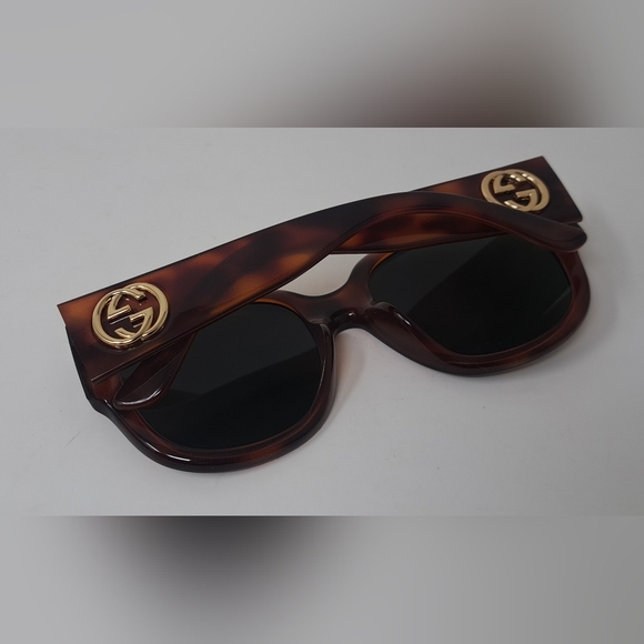 Gucci Women's Sunglasses Havana Green Gold Big Logo Square GG0142S 002 55-20-140 - Picture 4 of 16